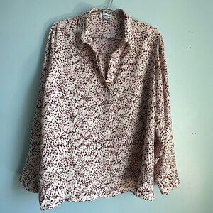 Express Women Printed Two Pocket Portofino Shirt